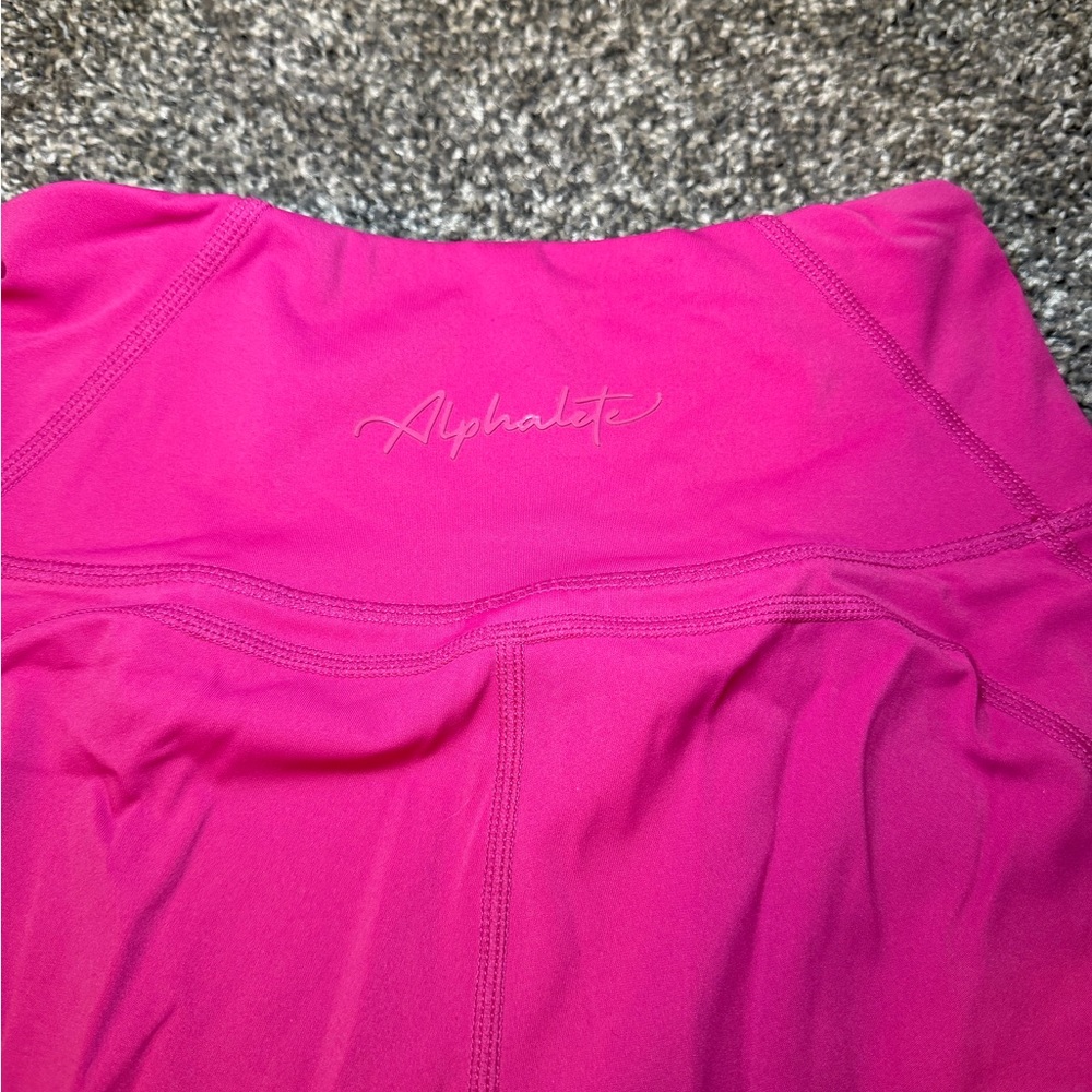 Alphalete Pink 4” Inseam Workout Shorts Size Small